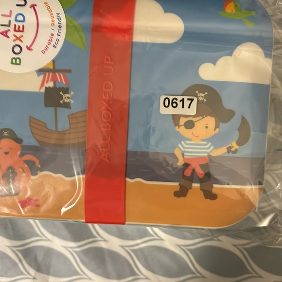All Boxed Up Lunch Box by Eco One Pirate NWT - Picture 8 of 8